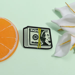 Эмалированная брошь в виде бумажника - Product Image 2