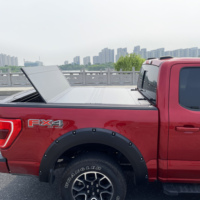 KSCAUTO Couverture de tonneau de pick-up de lit de camion à profil bas à trois volets pour Chevy Silverado/GMC Sierra 2014-2025