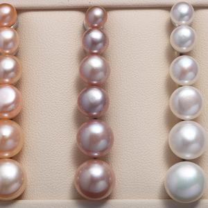Orecchini a Bottone in Argento 925 con Perle d'Acqua Dolce Naturali 6-10mm - Product Image 2