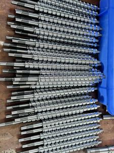 Husillos de Bolas de Alta Calidad SFE2525, Fabricación de Husillos de Bolas CNC, Guías de Precisión, Husillos de Bolas y Tuercas C7 para Piezas de Máquinas CNC - Product Image 2