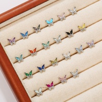 ZUOLA Boucles d'oreilles papillon mignonnes pour femmes, clous d'oreilles en CZ colorés, hypoallergéniques, pour piercing hélix et tragus