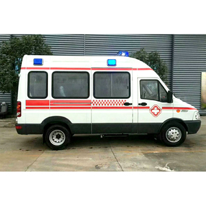 Ambulance médicale diesel manuelle <span class=keywords><strong>REAL</strong></span> FRIEND d'occasion, bien entretenue, avec brancard pour patient et système de surveillance - Product Image 3