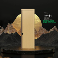 Porte intérieure de chambre à coucher en bois, finition de surface personnalisée, résistante à l'humidité, avec support OEM, peinture en cristal de carbone sans dégarnissage, porte battante