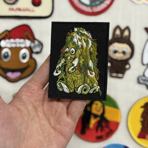 แผ่นปักที่กำหนดเองในหลากหลายสไตล์รีดบนเสื้อผ้ากระเป๋าเตารีดเป็นมิตรต่อสิ่งแวดล้อมบนแผ่นแปะ - Product Image 2