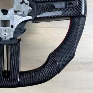 Volante Deportivo de Cuero Perforado de Alta Calidad en Fibra de Carbono Real para Ford <span class=keywords><strong>Mustang</strong></span> GT 2005 2006 <span class=keywords><strong>2007</strong></span> 2008 2009 - Product Image 5