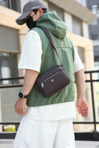 Sac bandoulière en PU pour homme, style rétro, sac à l'épaule tendance, sac décontracté et professionnel avec poche zippée - Product Image 5