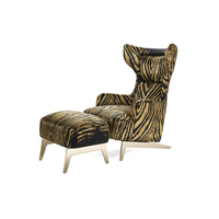 Fauteuil lounge rembourré de style italien à imprimé léopard, exsudant luxe et élégance