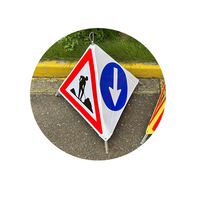 Panneau de signalisation routière triangulaire réfléchissant personnalisé de 70 cm de haut