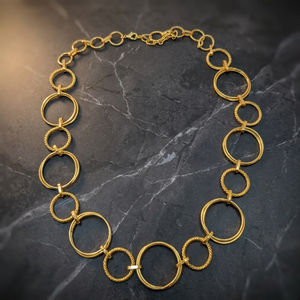 SOUMYA CREATIONS Colliers circulaires unisexes en laiton plaqué or faits à la main, design élégant et unique, longueur 18 pouces - Product Image 4
