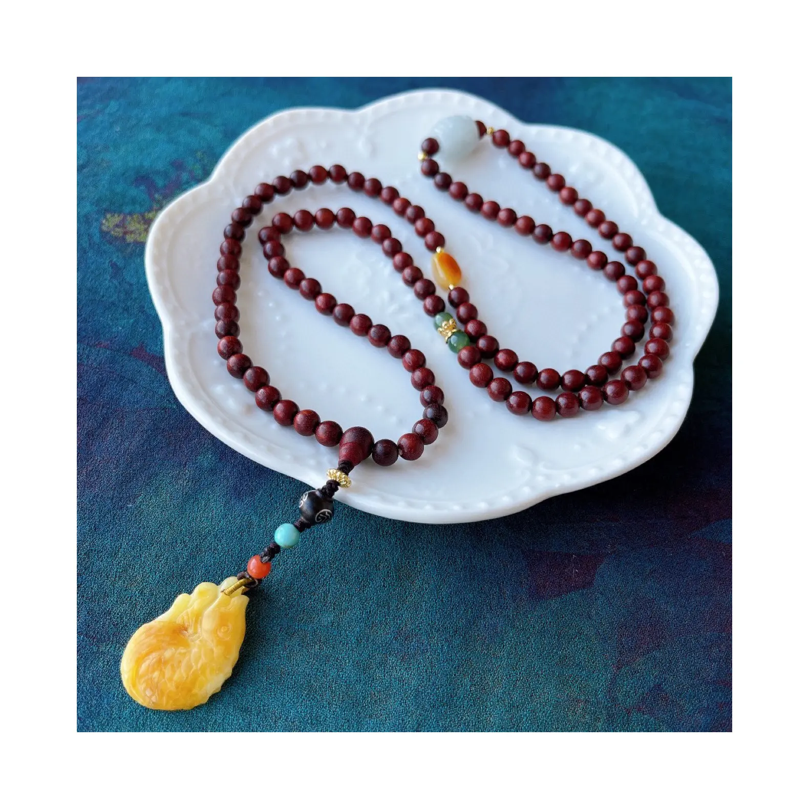 Indian old material small leaf rosewood bracelets with jade bucket beads beeswax pendant Chinese style hand accessories