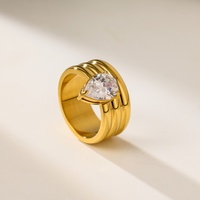 18K Vergoldeter Edelstahl Vintage Chunky Gerillter Breiter Ring mit Krappenfassung Birnenförmiger CZ Damen Statement-Ring