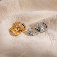 Boucles d'oreilles Huggie en acier inoxydable plaqué or 18 carats, étanches et inaltérables, avec zircone colorée, pour usage quotidien, vente en gros