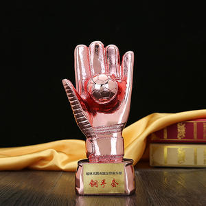 Trofi Bola Basket Polyresin Diskon Besar, Piala Sarung Tangan Kiper Emas Custom, Souvenir Bertema Olahraga Lukis Tangan untuk Penggemar - Product Image 4