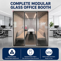 Module de bureau modulaire en verre avec bureau et chaise – Déploiement flexible pour le coworking et le télétravail