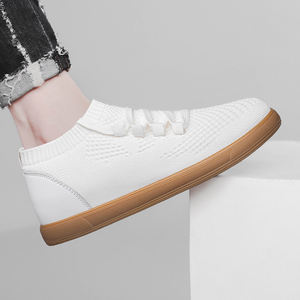 Baskets décontractées blanches pour hommes Semelle en caoutchouc antidérapante Chaussures croisées pour augmenter la taille Chaussures invisibles - Product Image 3