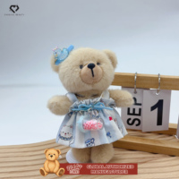 Peluche Teddy ISLAND sous licence mondiale, super douce, mignonne, Animal Crossing, avec jupe florale blanche, accessoires nœud et cordon bleu