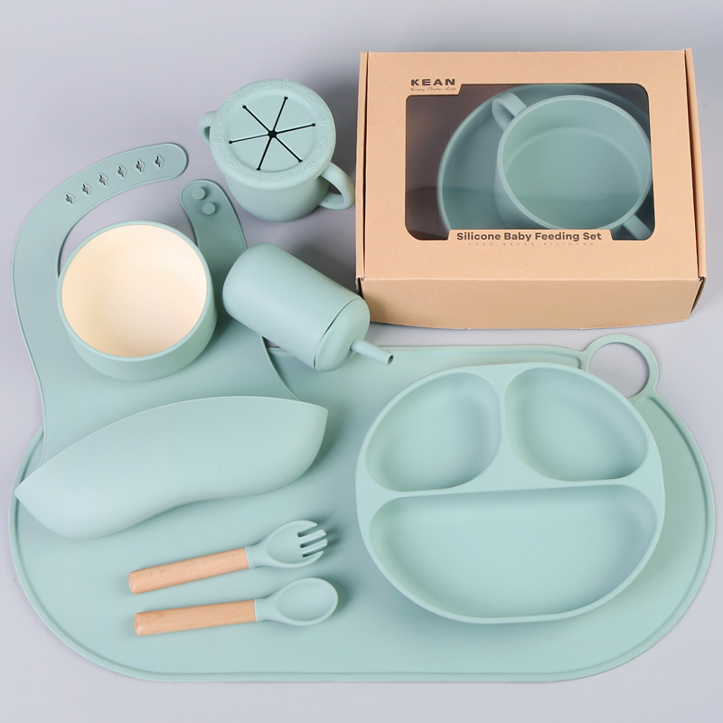 Nouvelle arrivée écologique Non toxique forte ventouse bol cuillère ensemble alimentation bavoir bébé Silicone bol et assiette