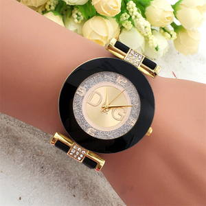 Marchi di moda da donna orologi In bianco e <span class=keywords><strong>nero</strong></span> semplicità <span class=keywords><strong>orologio</strong></span> al quarzo per studenti <span class=keywords><strong>orologio</strong></span> <span class=keywords><strong>sportivo</strong></span> con cinturino In silicone <span class=keywords><strong>orologio</strong></span> regalo In Stock - Product Image 5