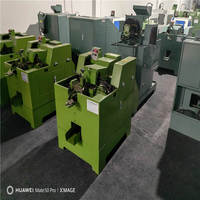 Vis taraudeuse automatique de qualité à grande vitesse faisant la machine à tête froide pour la fabrication de boulons et vis et écrous et clous