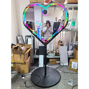 Máquina de IA digital todo en uno de madera con arco para eventos, compatible con cámara, marco LED, espejo mágico de 3 piezas, cabina de fotos con control remoto - Product Image 1