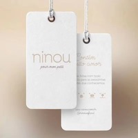 Etiquetas Personalizadas para Ropa con Impresión Digital, Papel Recubierto con Película, Logotipo Personalizado, Etiquetas Cuadradas para Prendas de Moda para Boutiques