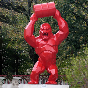 Moderne Décor <span class=keywords><strong>de</strong></span> Jardin En Plein Air Géant Rouge Résine <span class=keywords><strong>Roi</strong></span> Kong Figure Gorille <span class=keywords><strong>Tenue</strong></span> Huile Tambour Statues Sculpture - Product Image 1