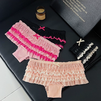 Bas prix en gros nœud taille basse 2025 rose Sexy G-string nouvelle dentelle douce mignon 3D à volants à plusieurs niveaux gâteau culotte Sexy culotte