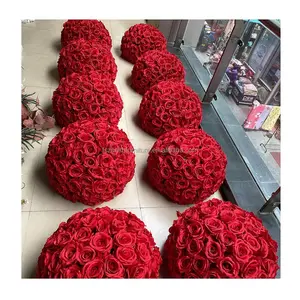 Centrotavola rosa floreale artificiale palla fiore rosso per la decorazione della tavola di nozze