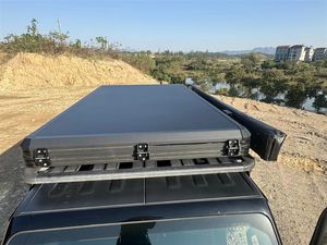 Tente de toit triangulaire Yeschang en alliage d'aluminium à coque rigide, toile anti-déchirure, imperméable, pour voiture/SUV, quatre saisons, une chambre, installation rapide - Product Image 4