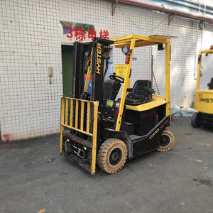 Chariot élévateur électrique Hyster 1,5 tonne 4x4, mât à trois sections, centre de charge 500 mm, d'occasion - Product Image 3