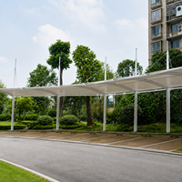 Structure de carport en membrane pour parking extérieur d'école moderne, résistante aux UV, imperméable, auvent en tissu tendu