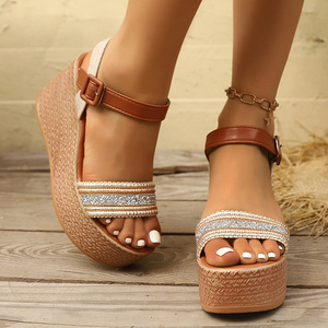 Sandales romaines compensées à plateforme pour femme, nouveau style d'été, à semelle épaisse et blocs de couleur - Product Image 3