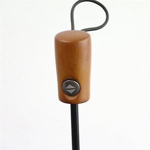 Parapluie moderne pliant en trois sections, résistant aux intempéries et aux UV, avec poignée en bois à dix baleines, impression vinyle légère, emballage en boîte à ouverture facile - Product Image 3