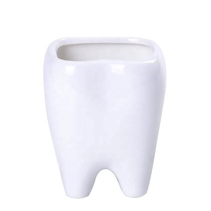 Chậu Hoa Nhỏ Bằng Gốm Hình Răng Cho Chậu Cây Mọng Nước - Product Image 1