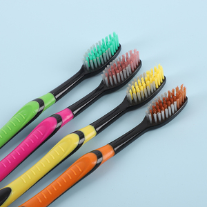 Brosse <span class=keywords><strong>à</strong></span> <span class=keywords><strong>dents</strong></span> en nylon pour adultes, poils souples, idéale pour les voyages en famille, brosse <span class=keywords><strong>à</strong></span> <span class=keywords><strong>dents</strong></span> économique - Product Image 5
