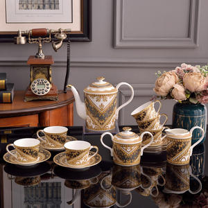Ensemble de thé et de café en porcelaine fine de style baroque européen, 15 pièces, best-seller - Product Image 1