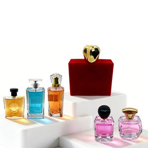 Perfume Neutral al Por Mayor con Aroma Floral – Colección de Botellas Elegantes Unisex, Perfume de Lujo con Logotipo Personalizado para Hombres y Mujeres - Product Image 1