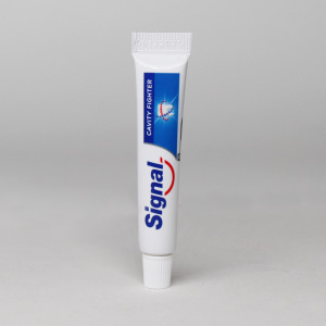 <span class=keywords><strong>Dentifrice</strong></span> <span class=keywords><strong>Signal</strong></span> au fluorure pour la protection des caries, 10g, format voyage jetable pour hôtel, mini <span class=keywords><strong>dentifrice</strong></span> Unilever en tube touristique - Product Image 4