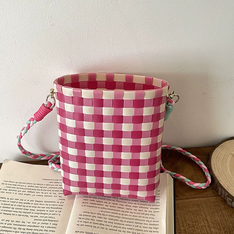 Hot Fashion Vegetable Basket Woven Plastic Women's Shoulder Bag