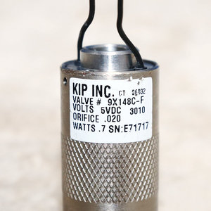 Válvula Solenoide Kip Inc 9X148C-F 5Vdc 7Watts Orificio 020 Ct 36032 - Product Image 1