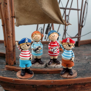 8,8 cm resina mediterránea creativa lindo pequeño pirata personajes modelo dibujos animados pirata marinero para regalo o decoración de la sala de estar - Product Image 1