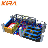 Parcours de cordes intérieur commercial avec obstacles et zones d'escalade personnalisables, certifié CE ASTM en plastique