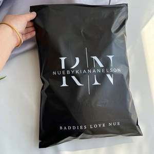 Bolsa de Camiseta de Lujo con Color Personalizado de Fábrica China, con Logotipo, Reciclable, Impermeable, Multiusos, Bolsa de Envío, Tamaño Personalizado - Product Image 4