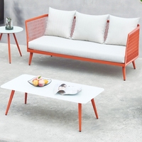 Meubles d'extérieur modernes et contemporains de luxe, en aluminium, avec un motif géométrique en maille, pour cour, salon, ensemble de canapés, table basse