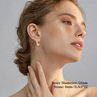 Boucles d'oreilles créoles VVS Moissanite pour femme, bijoux en argent 925 plaqué or blanc 14K, couleur D, Moissanite, diamant simulé, boucles d'oreilles Huggie clous