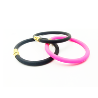 Échantillon gratuit, meilleurs cadeaux promotionnels, bracelet en silicone fait main de style art populaire, couleur personnalisée, application de Noël, nouveau design