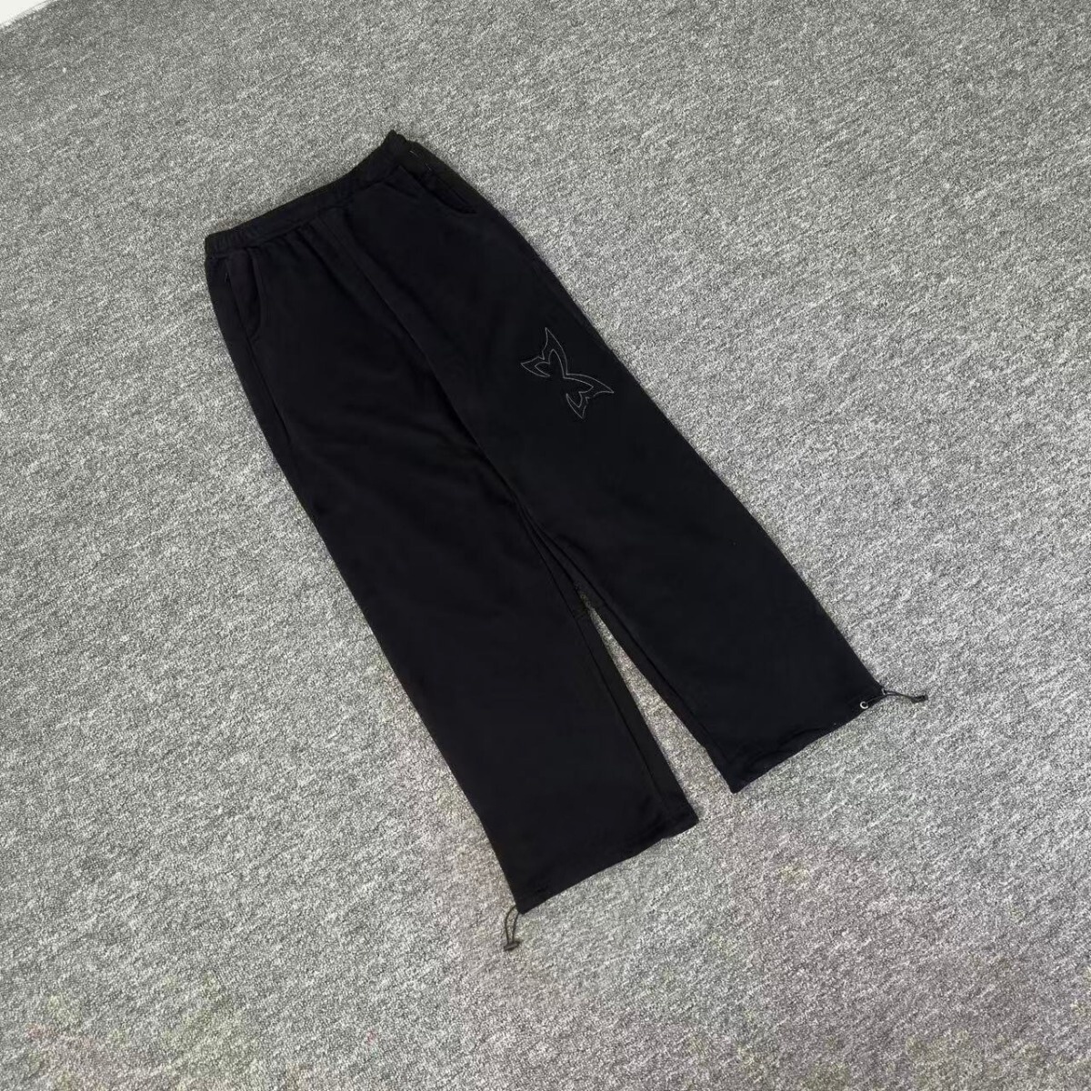 Black P075