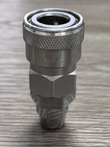 Soluciones de acoplamiento OEM: Acoplamiento de acero inoxidable de conector rápido hidráulico duradero para sistemas de energía eólica - Product Image 6