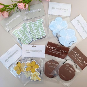 고품질 맞춤형 향기 모양의 걸이형 차량용 종이 소재 방향제, 오래 지속되는 향기 차량용 방향제 - Product Image 1