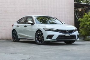 H-ONDA <span class=keywords><strong>Civic</strong></span> 2023 Berline 2.0L <span class=keywords><strong>E</strong></span>:HEV 2.0L 143 ch L4 Hybride Caméra de recul Toit ouvrant Économique en carburant Voiture d'occasion - Product Image 2